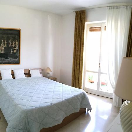 Casa Vacanze Dorotina Apartment Mozzo Bagian luar foto